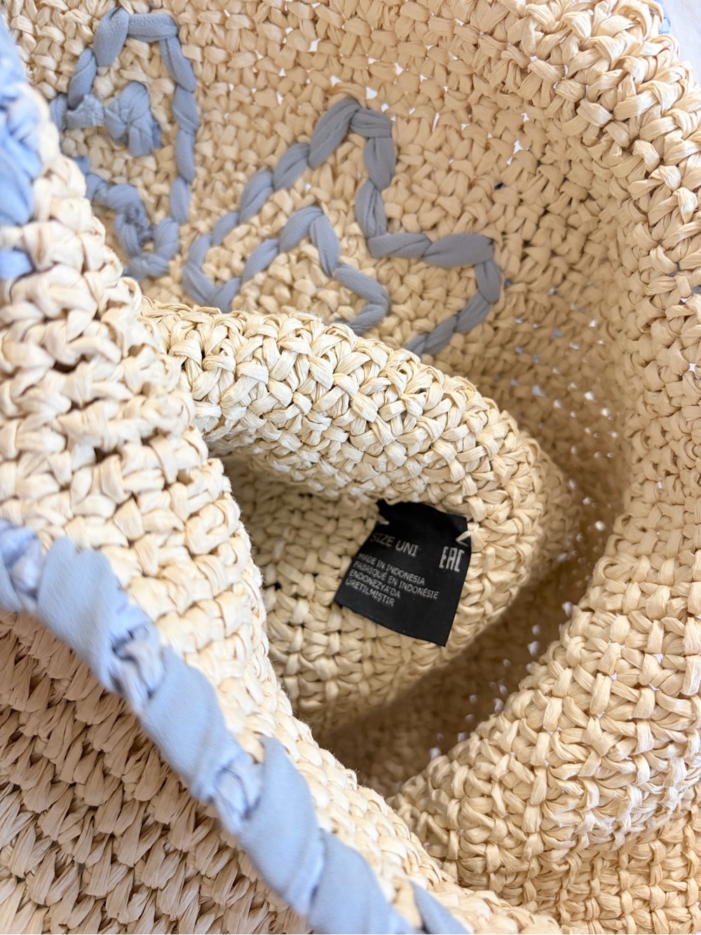 Marni // Raffia and Blue Nassa Small Hobo Bag - Picture 10 of 11